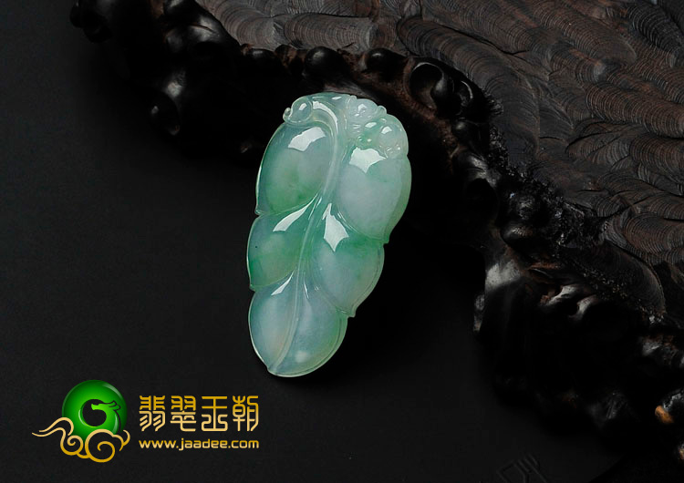 冰种飘翠缅甸翡翠叶子挂件