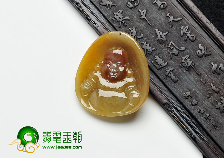 糯冰种黄翡缅甸翡翠佛在心中挂件