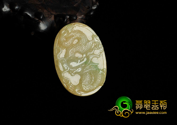 糯冰种黄翡略飘翠缅甸翡翠龙牌挂件