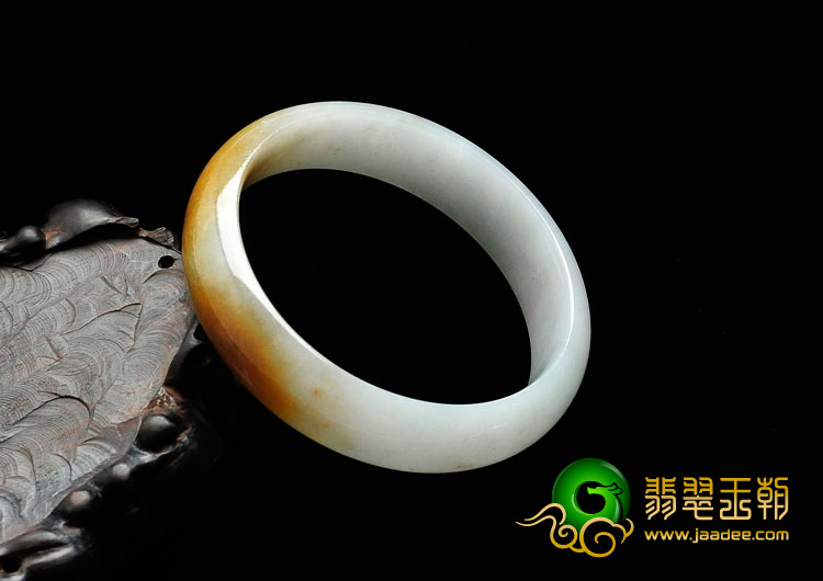 糯冰种黄翡缅甸手镯（55.8mm）