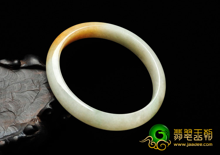 糯冰种黄翡略飘翠缅甸手镯（59.8mm）