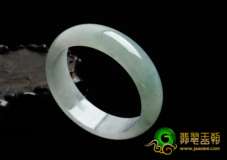 糯冰种晴水缅甸翡翠手镯（59.3mm）