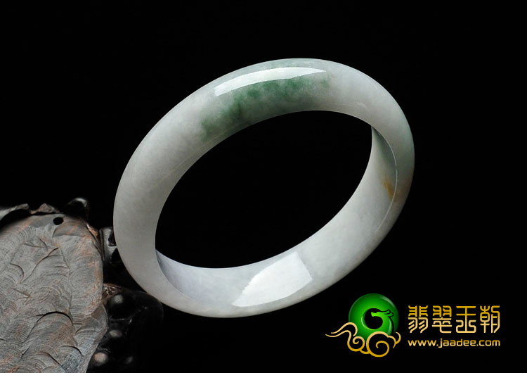 糯冰种飘花缅甸翡翠手镯（57.2mm）