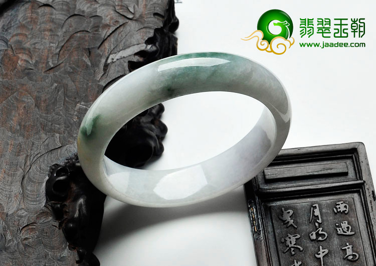 糯冰种飘花缅甸翡翠手镯（57.2mm）