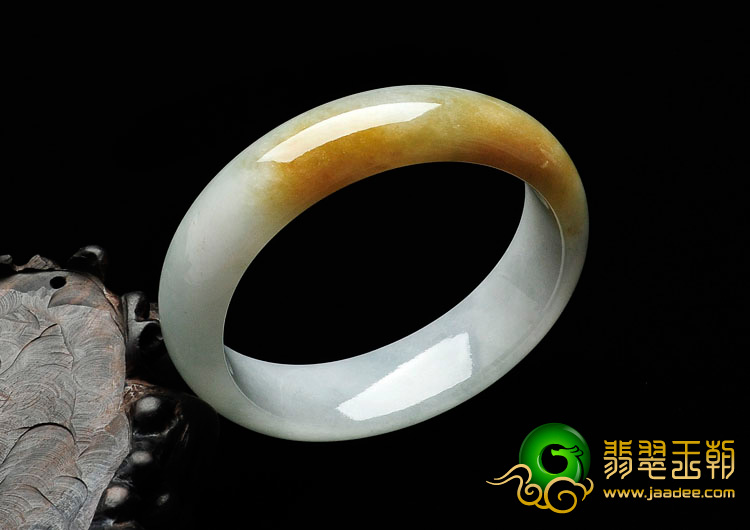 糯冰种黄翡缅甸翡翠贵妃镯（51.5mm-46mm）