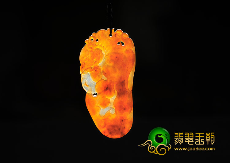 冰种红翡缅甸翡翠火龙挂件