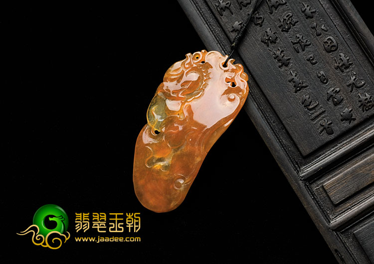 冰种红翡缅甸翡翠火龙挂件