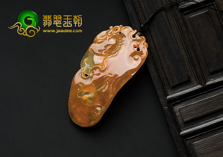 冰种红翡缅甸翡翠火龙挂件