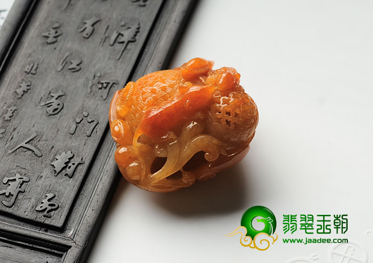糯冰种红黄翡缅甸翡翠鼠数钱挂件