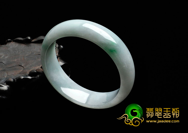 糯冰种飘翠缅甸翡翠手镯（55mm）