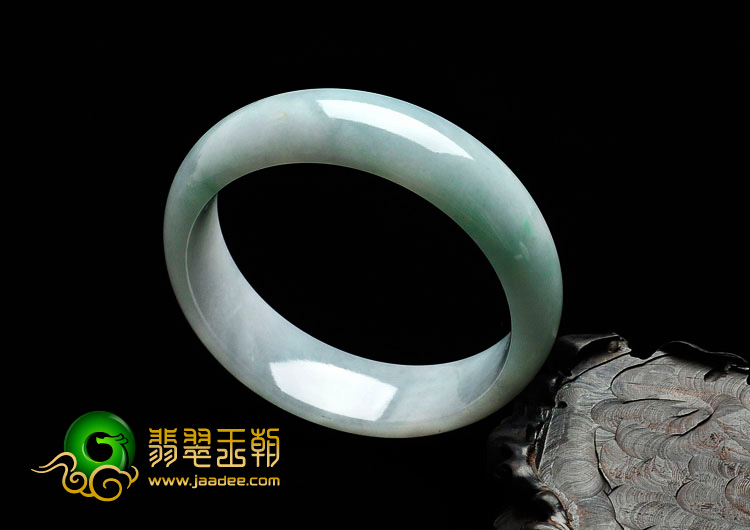 糯冰种飘翠缅甸翡翠手镯（55mm）