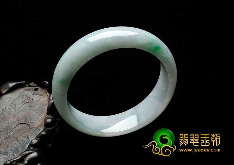 糯冰种飘翠缅甸翡翠手镯（55mm）