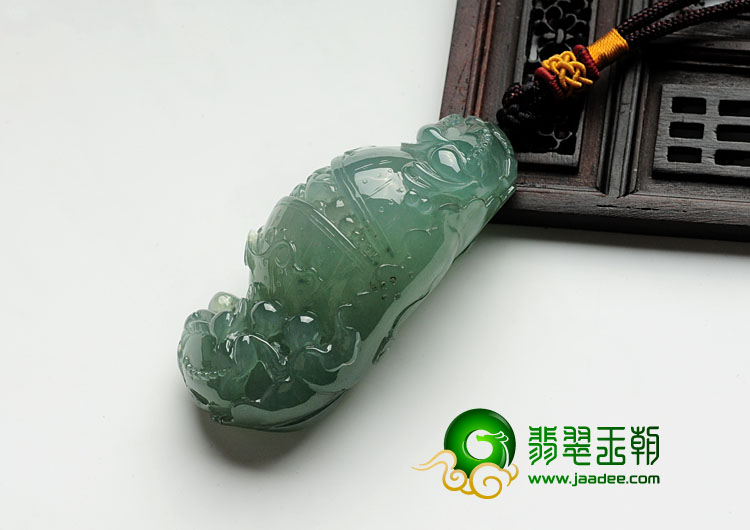 冰种蓝晴水缅甸翡翠聚宝盆挂件