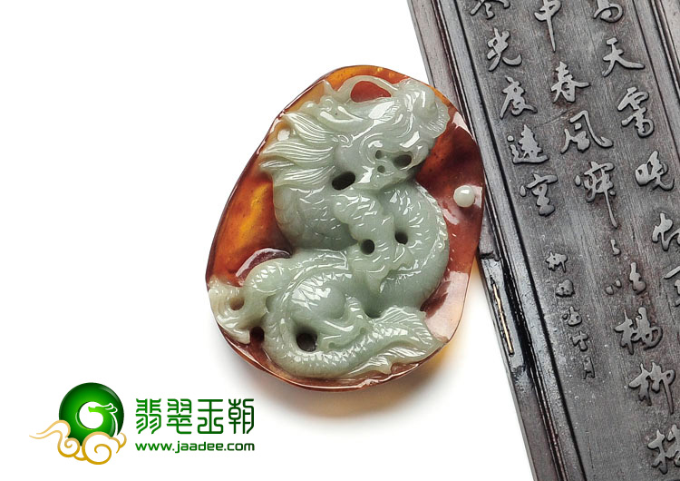 糯冰种褐红翡缅甸翡翠螭龙挂件