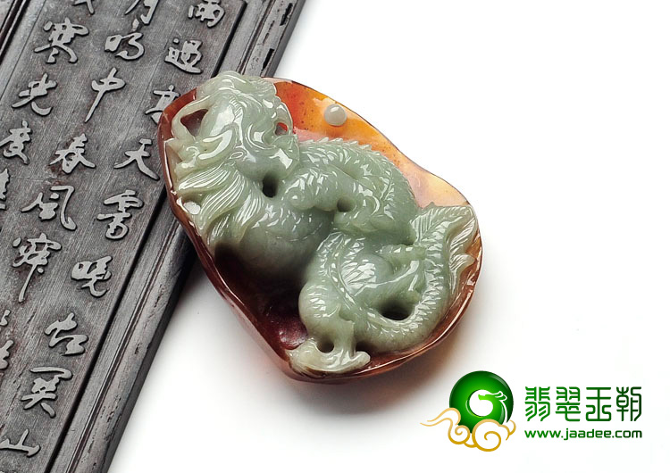 糯冰种褐红翡缅甸翡翠螭龙挂件