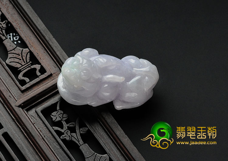 糯冰种春带彩缅甸翡翠貔貅挂件（单价）