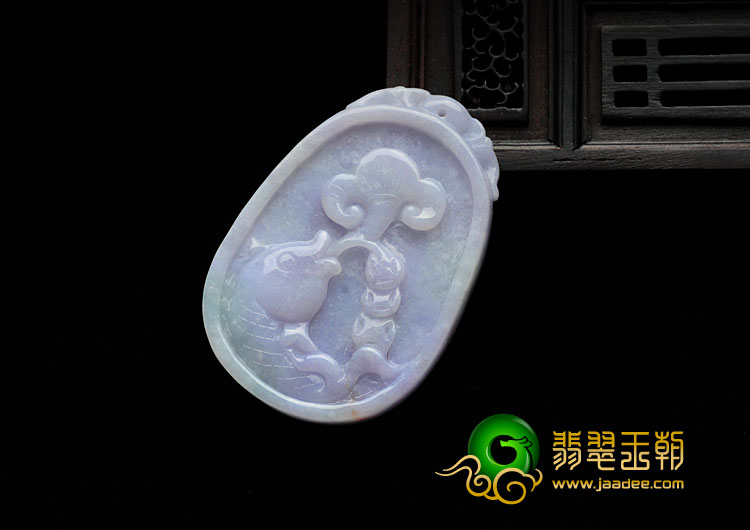 糯冰种春带彩缅甸翡翠年年有鱼挂件