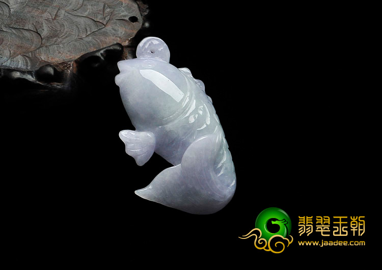 糯冰种春带彩缅甸翡翠锦鲤鱼挂件