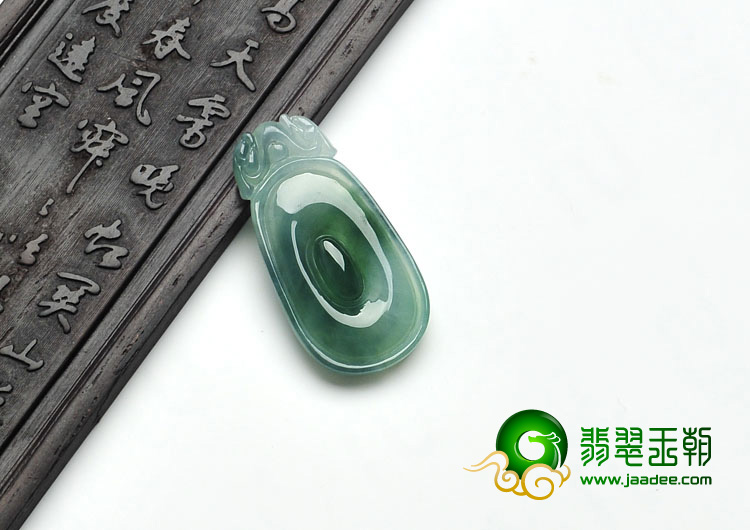 冰种菠菜绿缅甸翡翠福在眼前挂件
