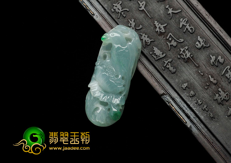 冰种翠色缅甸翡翠鸟语花香挂件