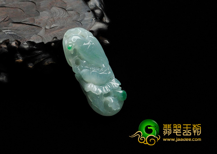 冰种翠色缅甸翡翠鸟语花香挂件