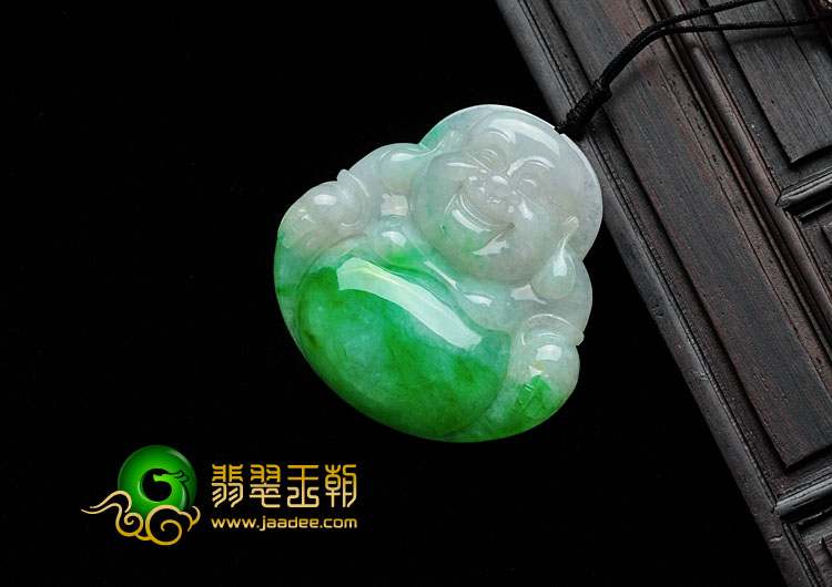 糯冰种阳绿缅甸翡翠玉佛挂件