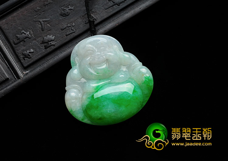 糯冰种阳绿缅甸翡翠玉佛挂件