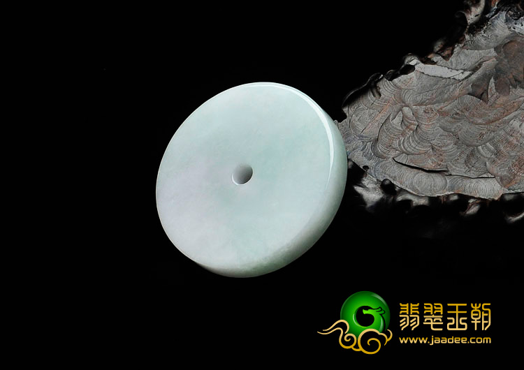 糯冰种晴水略带翠缅甸翡翠平安扣挂件