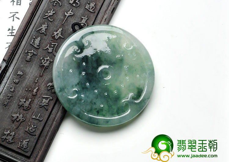 糯冰种飘花缅甸翡翠虎头牌挂件