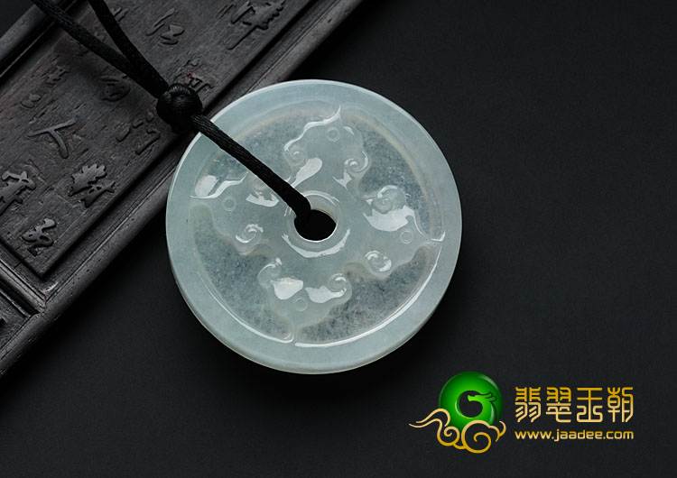 冰种晴水缅甸翡翠雕花平安扣挂件
