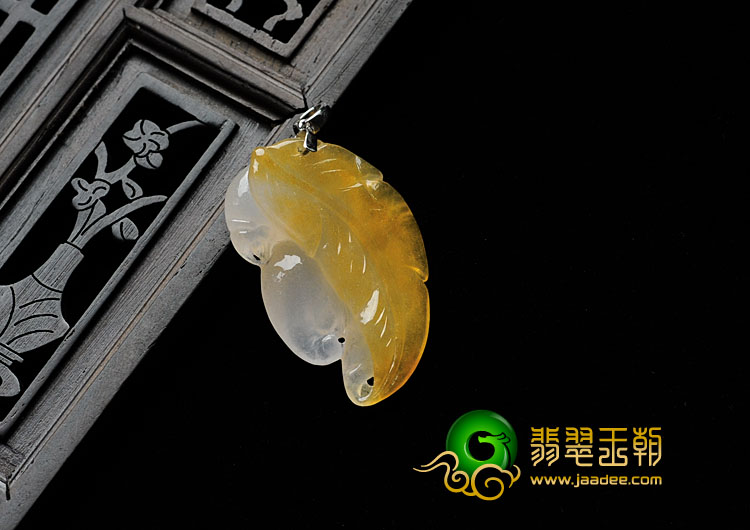冰种黄翡缅甸翡翠英明神武挂件
