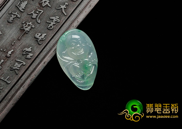 冰玻种翠色缅甸翡翠笑佛头挂件