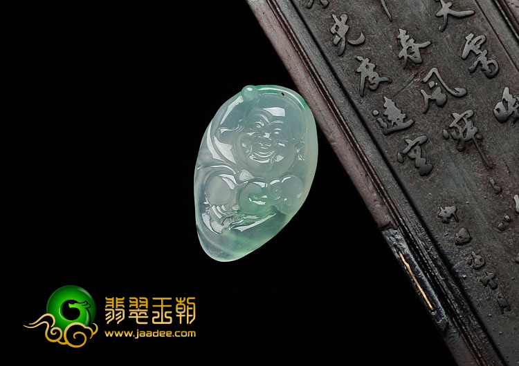 冰玻种翠色缅甸翡翠笑佛头挂件