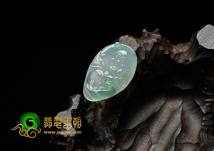 冰玻种翠色缅甸翡翠笑佛头挂件
