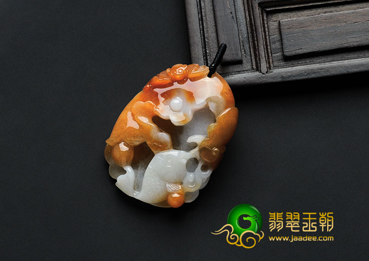 糯冰种红黄翡缅甸翡翠年年有余挂件