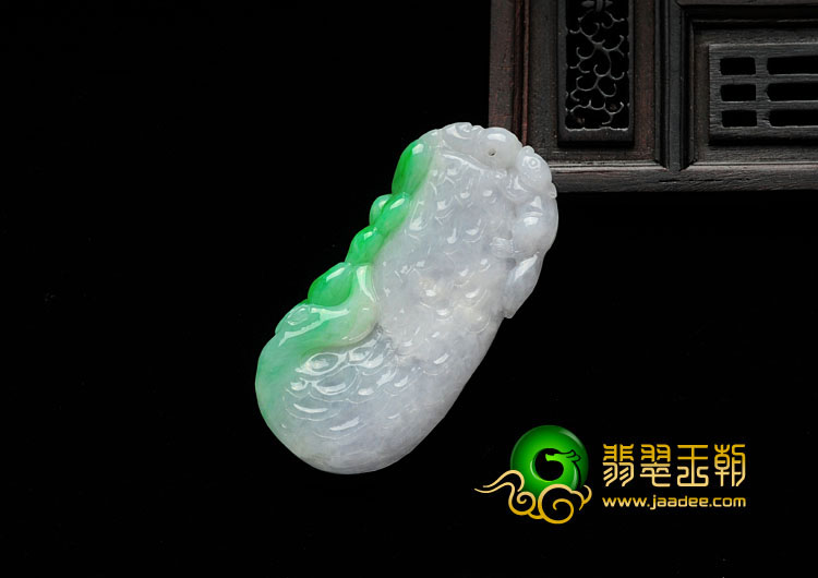 糯冰种春带彩缅甸翡翠枯木逢春挂件