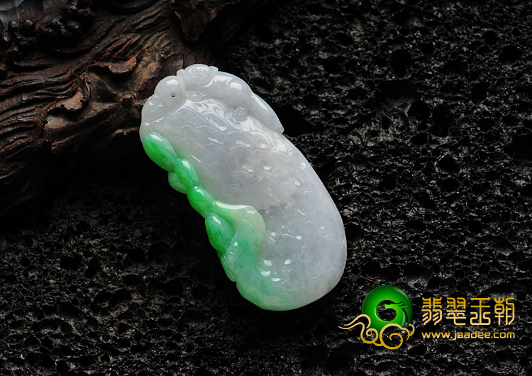 糯冰种春带彩缅甸翡翠枯木逢春挂件