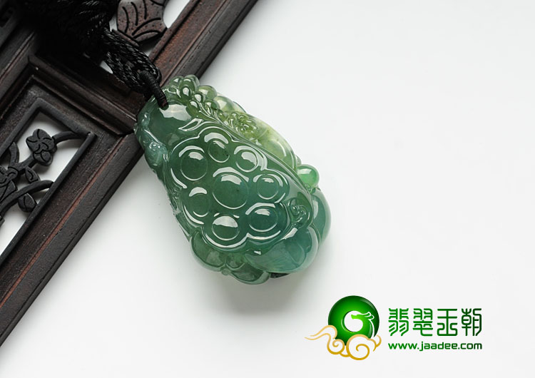 冰种晴水略飘花缅甸翡翠一路连科挂件