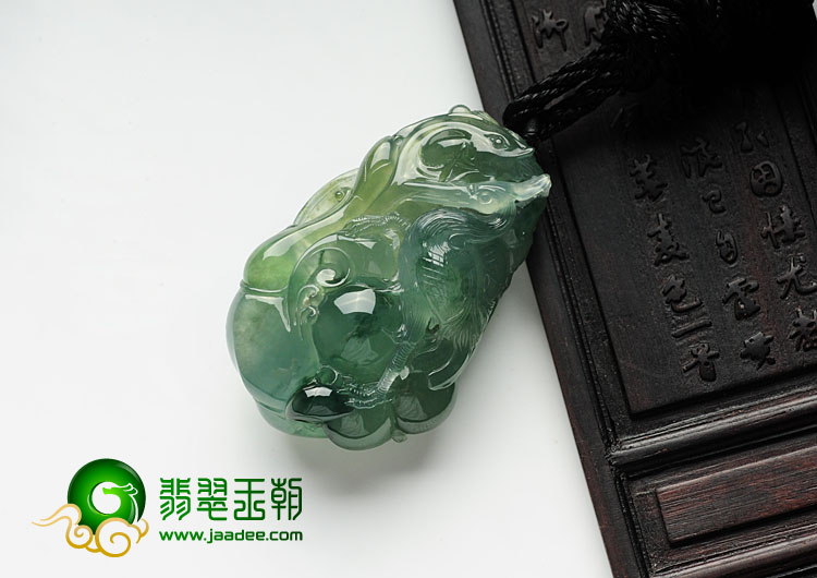 冰种晴水略飘花缅甸翡翠一路连科挂件