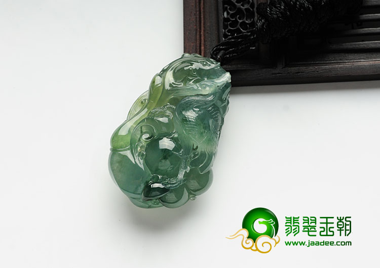 冰种晴水略飘花缅甸翡翠一路连科挂件