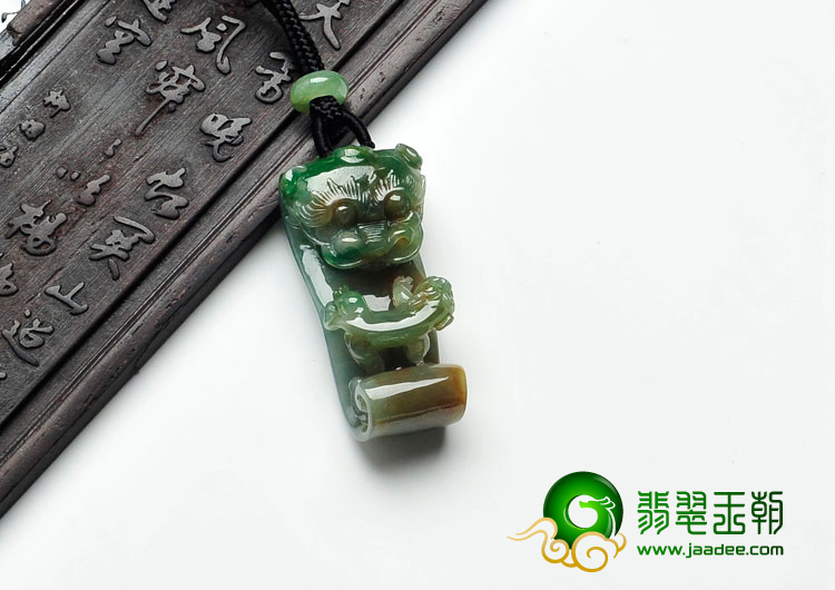 糯冰种黄加绿缅甸翡翠望子成龙挂件