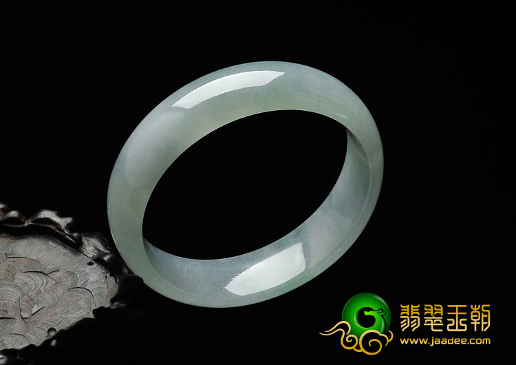 冰种晴水缅甸翡翠手镯（57.9mm）