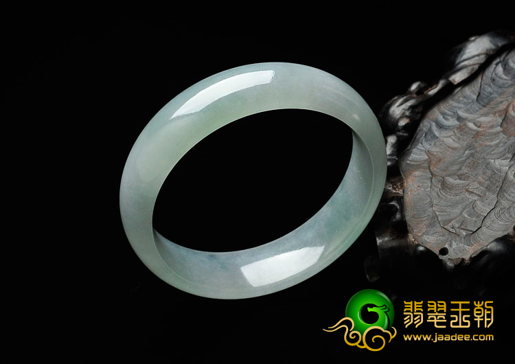 冰种晴水缅甸翡翠手镯（57.9mm）