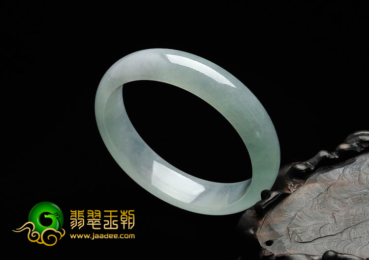冰种晴水缅甸翡翠手镯（55.4mm）