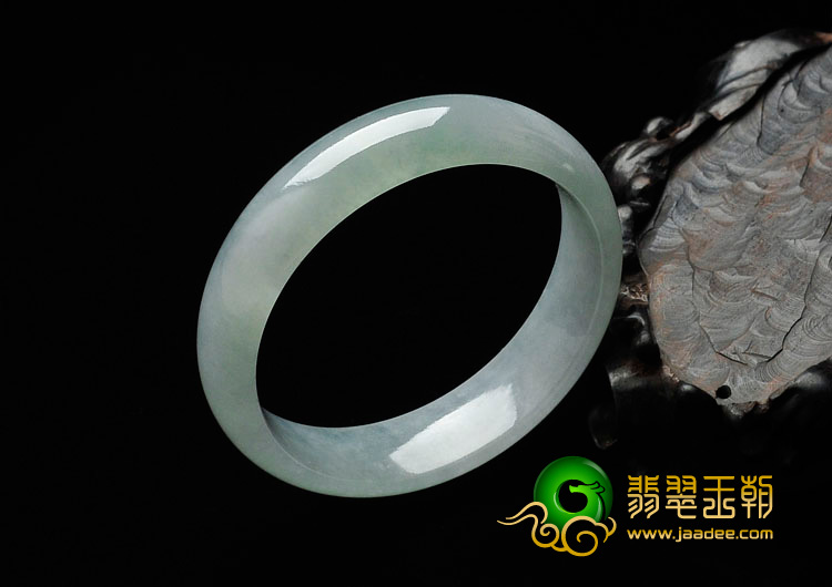 冰种晴水缅甸翡翠手镯（58.2mm）