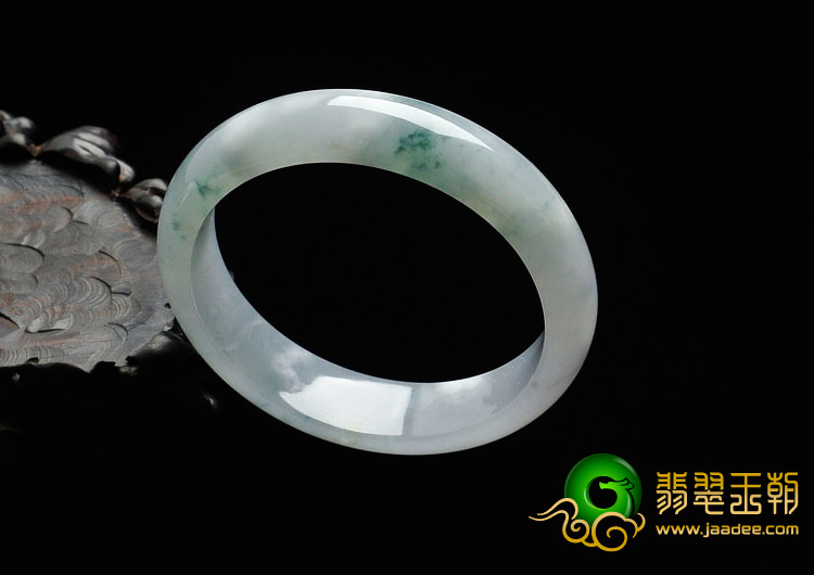 冰种飘花缅甸翡翠手镯（58.9mm）