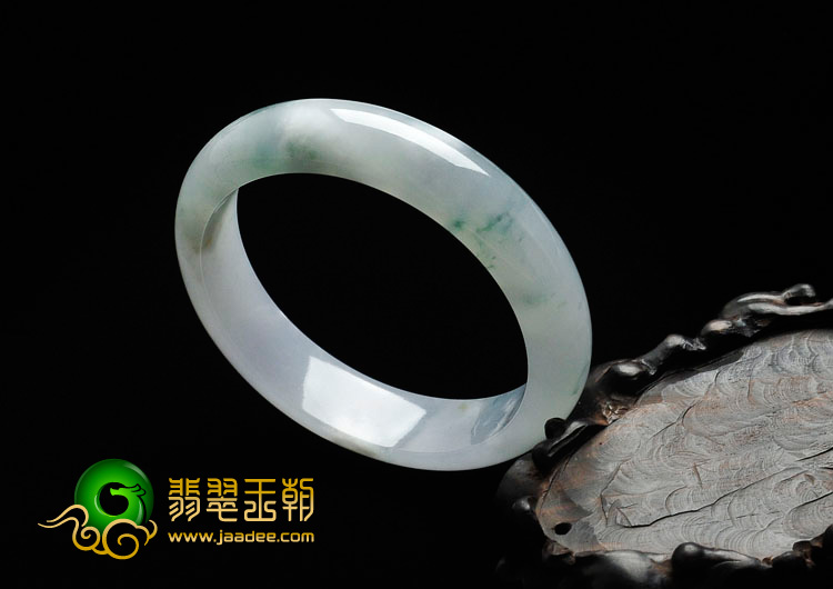 冰种飘花缅甸翡翠手镯（58.9mm）
