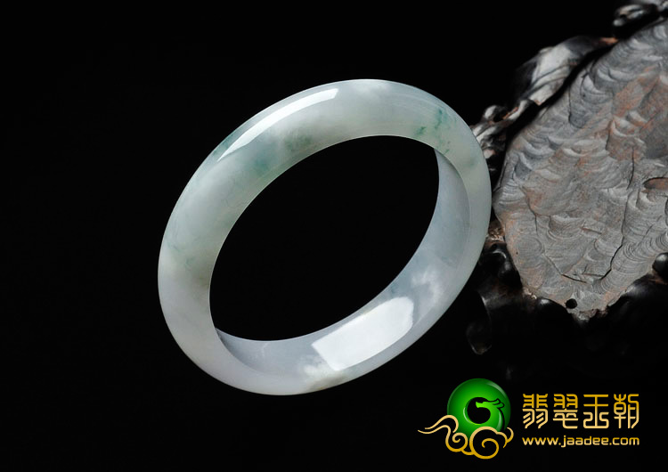 冰种飘花缅甸翡翠手镯（58.9mm）