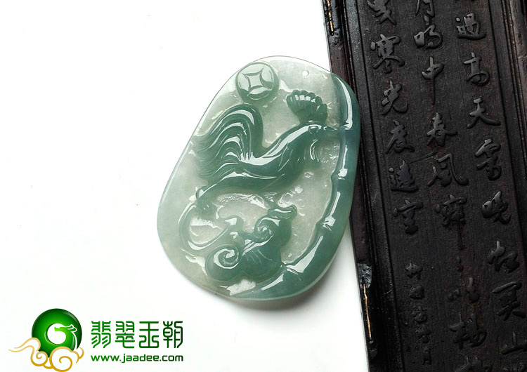冰种晴水缅甸翡翠闻鸡起舞挂件