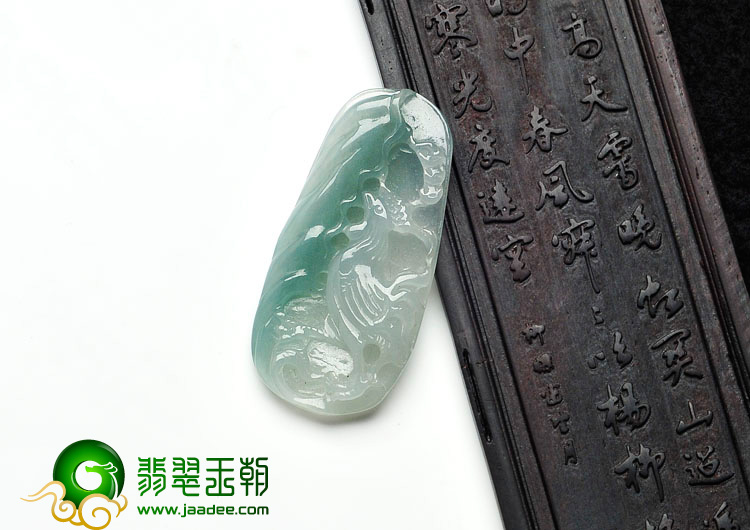 冰种晴水缅甸翡翠闻鸡起舞挂件